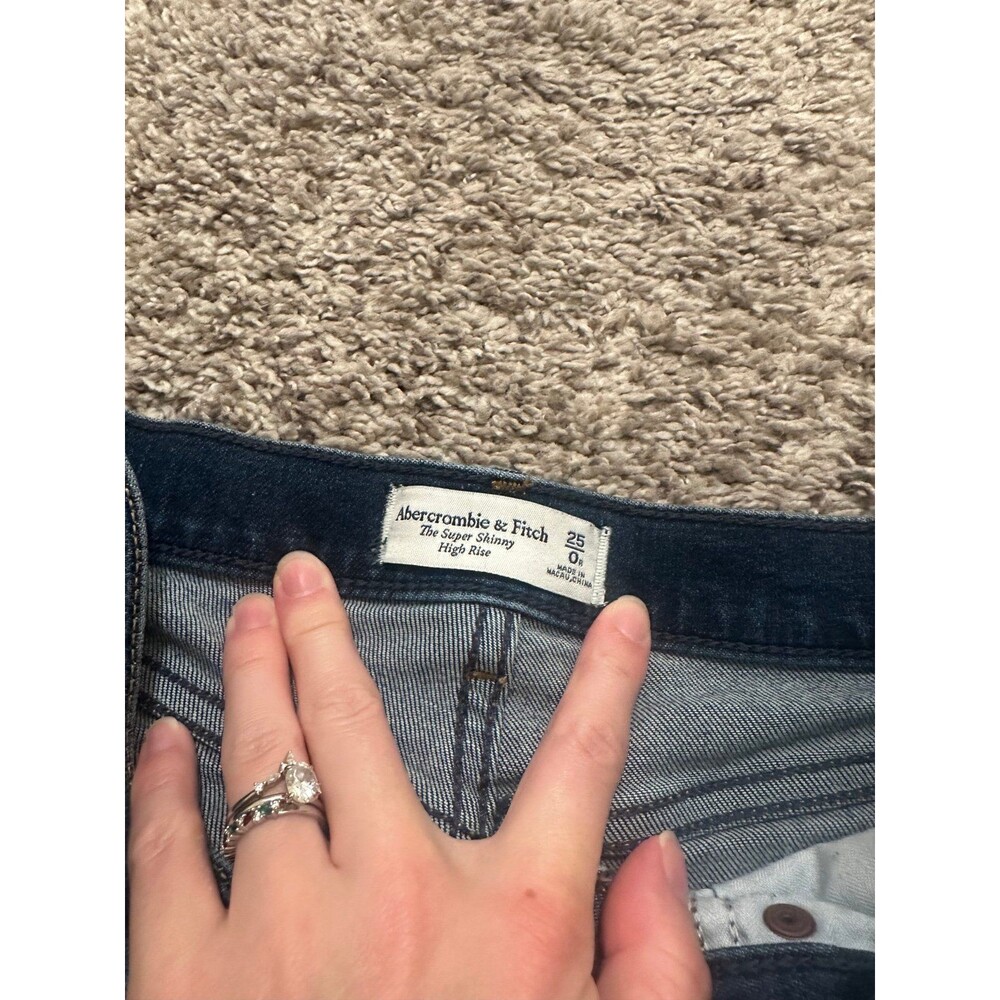 Jeans - Picture 6 of 8